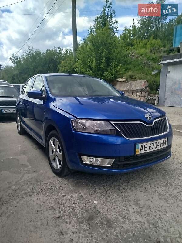 Хэтчбек Skoda Spaceback 2014 в 