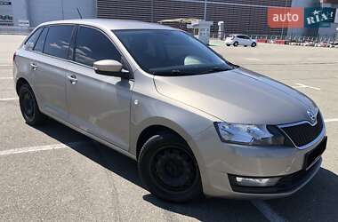 Хэтчбек Skoda Spaceback 2017 в 