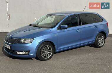 Хэтчбек Skoda Spaceback 2015 в 