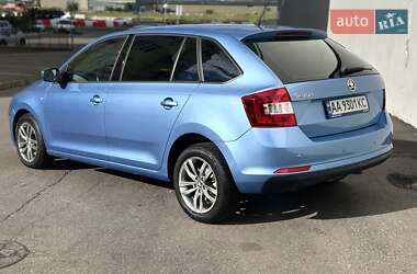 Хэтчбек Skoda Spaceback 2015 в 