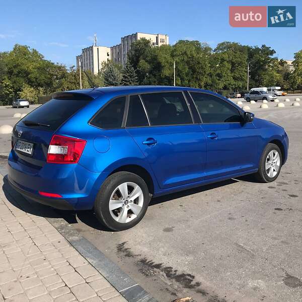 Хэтчбек Skoda Spaceback 2015 в Запорожье