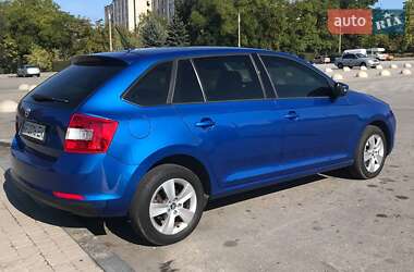 Хэтчбек Skoda Spaceback 2015 в 