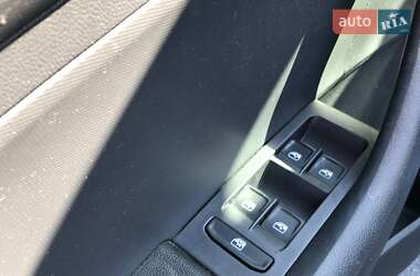 Хэтчбек Skoda Spaceback 2015 в 