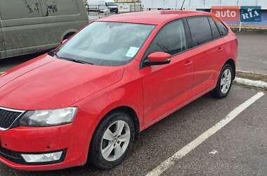 Хэтчбек Skoda Spaceback 2016 в 