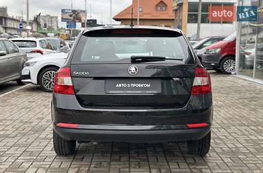 Хэтчбек Skoda Spaceback 2017 в 