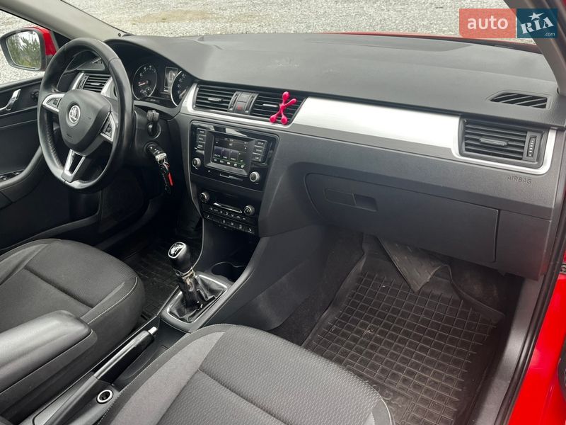 Хэтчбек Skoda Spaceback 2015 в Львове