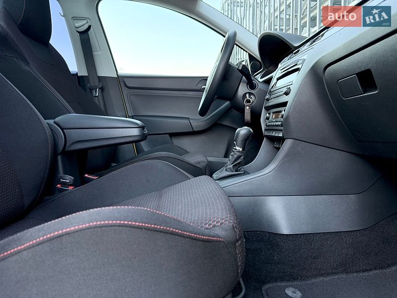 Хетчбек Skoda Spaceback 2015 в Києві
