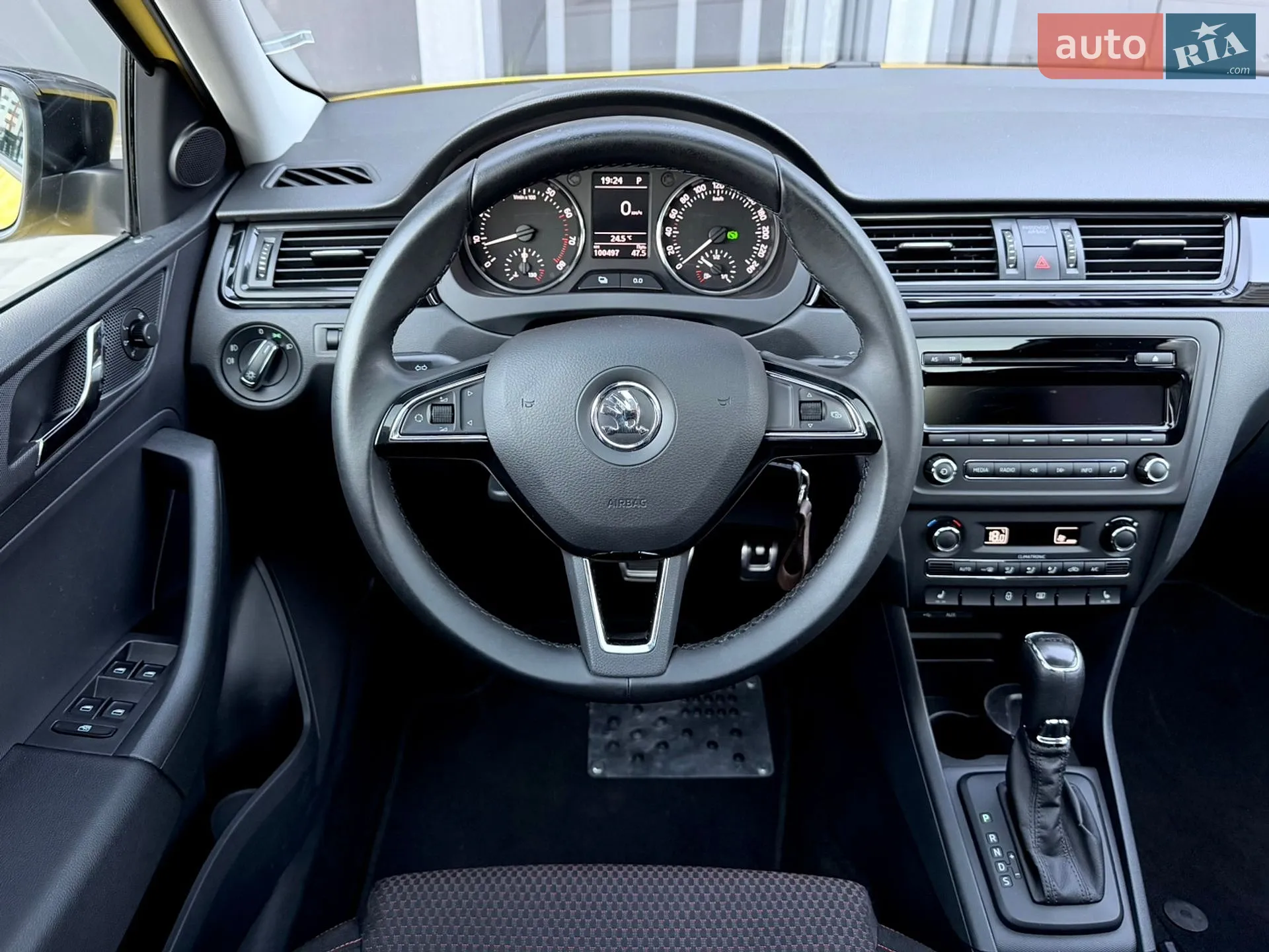 2015 Skoda Rapid - мініатюра 40