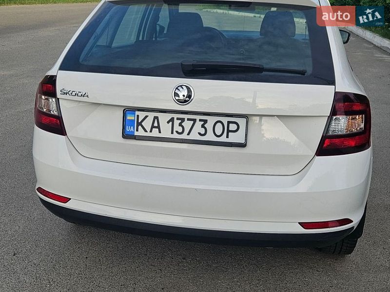 Хэтчбек Skoda Spaceback 2017 в Киеве
