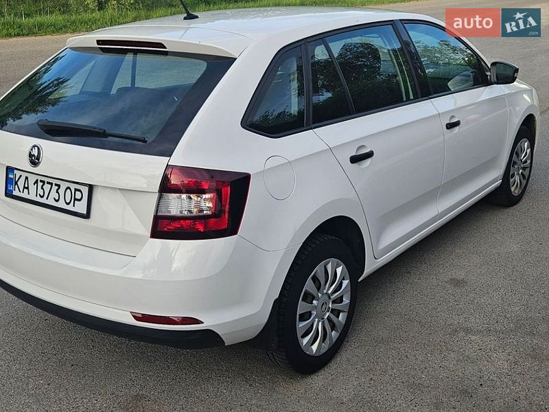 Хэтчбек Skoda Spaceback 2017 в Киеве