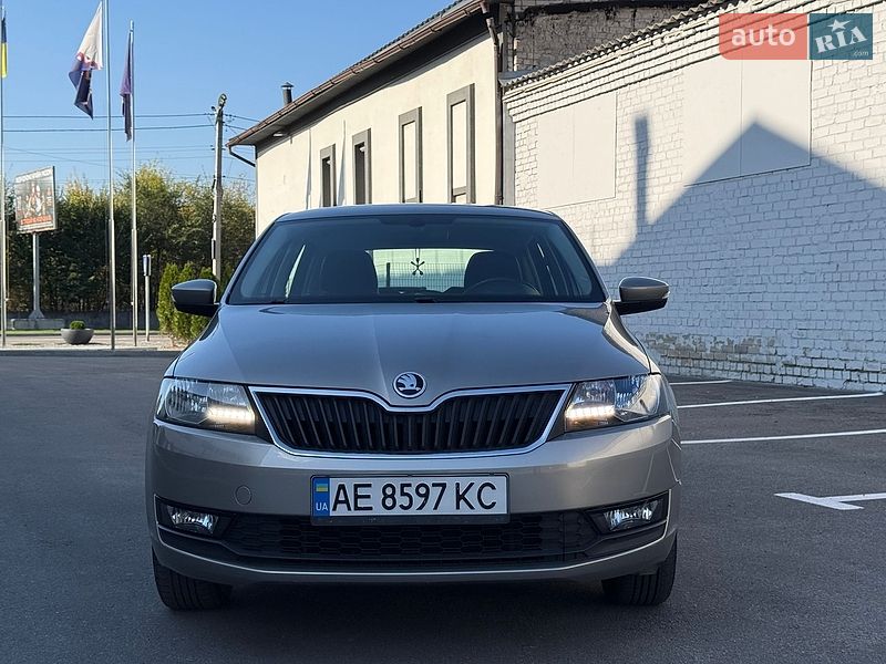 Хэтчбек Skoda Spaceback 2018 в Днепре