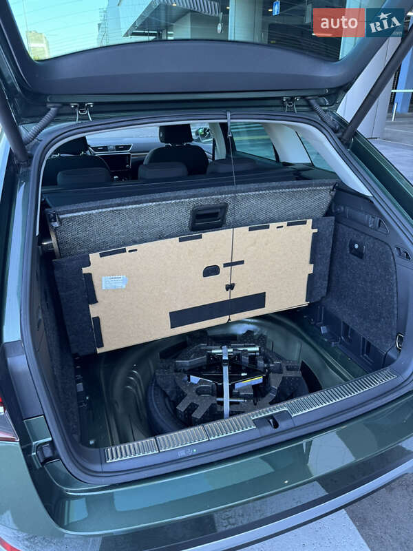 Универсал Skoda Superb Scout 2019 в Киеве фото 33 Универсал Skoda Superb Scout 2019 в Киеве