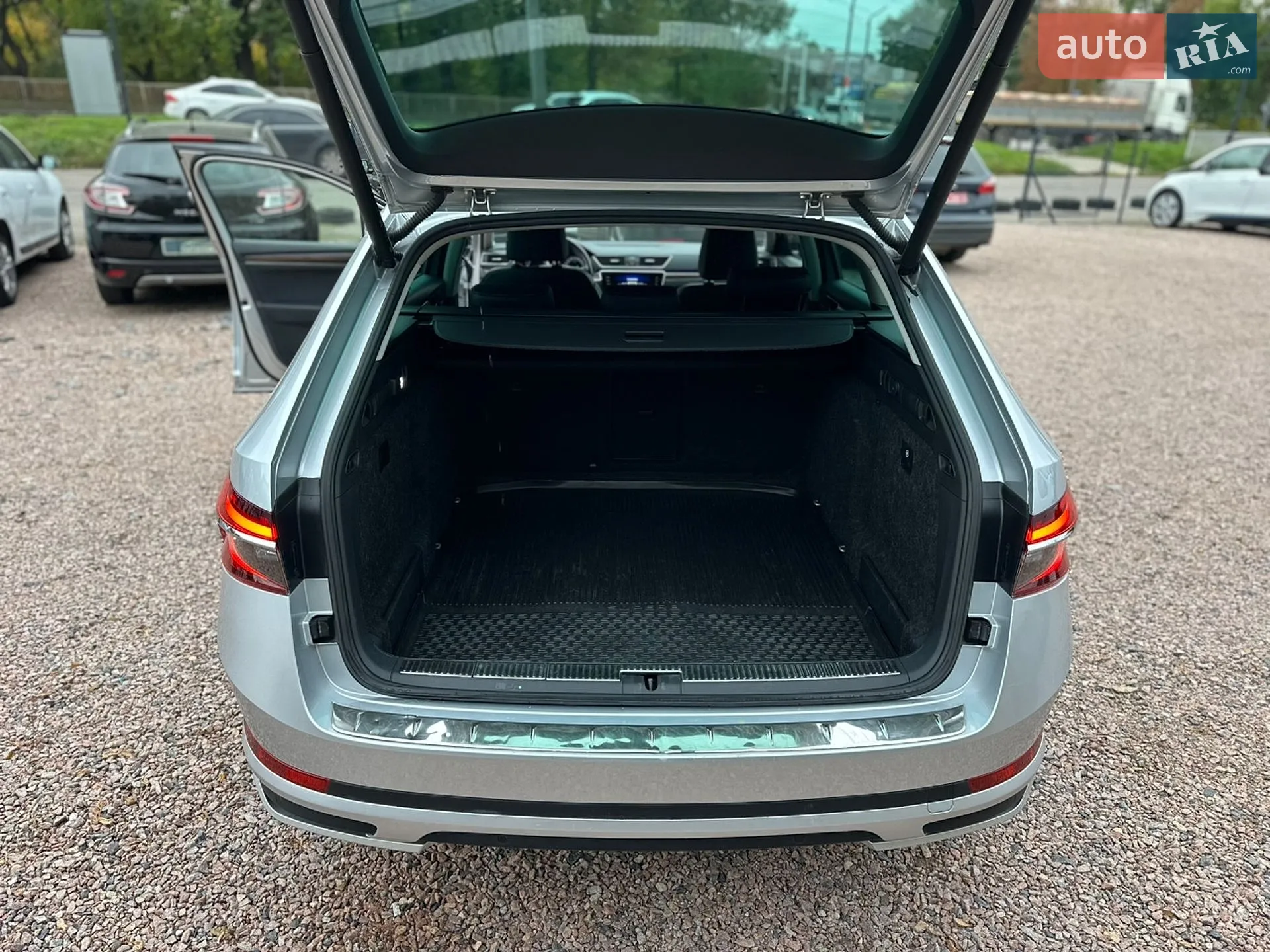 2020 Skoda Superb - мініатюра 35