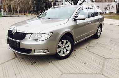 Седан Skoda Superb 2011 в 