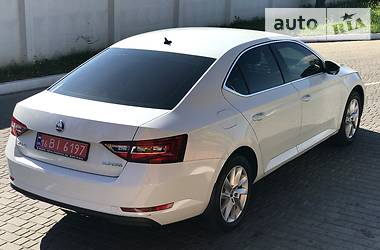 Седан Skoda Superb 2016 в Одессе