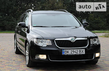 Универсал Skoda Superb 2013 в Ровно