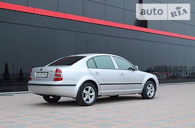 Седан Skoda Superb 2006 в Виннице