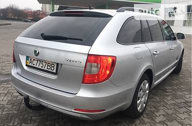 Универсал Skoda Superb 2011 в Луцке