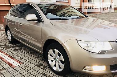 Седан Skoda Superb 2014 в Ивано-Франковске