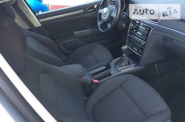 Седан Skoda Superb 2012 в Ивано-Франковске