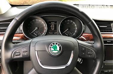 Универсал Skoda Superb 2011 в Луцке