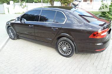 Седан Skoda Superb 2013 в Дніпрі