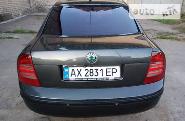 Седан Skoda Superb 2003 в Харькове