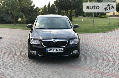 Седан Skoda Superb 2011 в Луцке