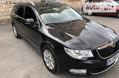 Универсал Skoda Superb 2013 в Ровно