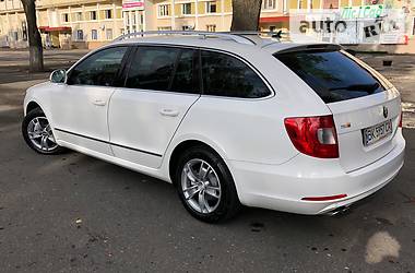 Универсал Skoda Superb 2010 в Тернополе