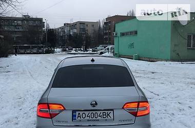 Хэтчбек Skoda Superb 2014 в Ужгороде