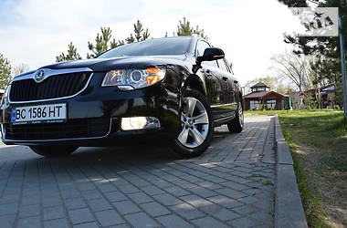 Универсал Skoda Superb 2013 в Дрогобыче