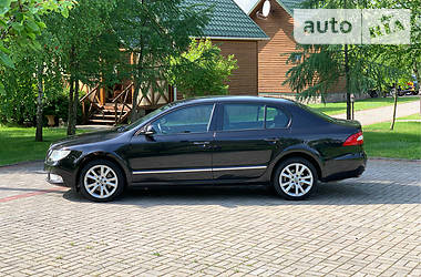 Седан Skoda Superb 2012 в Луцке