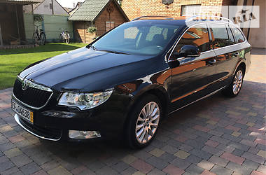 Универсал Skoda Superb 2013 в 