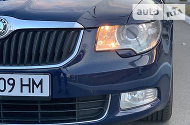 Седан Skoda Superb 2009 в 