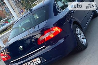 Седан Skoda Superb 2009 в 