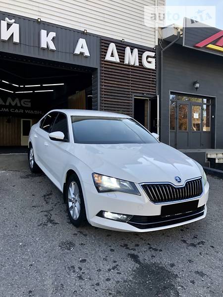 Седан Skoda Superb 2017 в Сумах