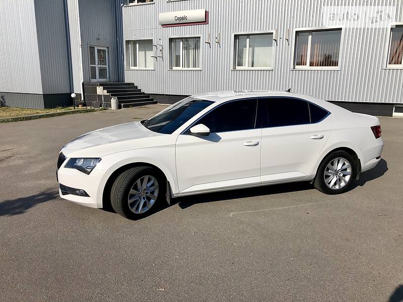 Седан Skoda Superb 2017 в Сумах