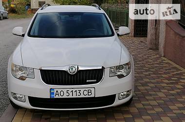 Универсал Skoda Superb 2011 в Виноградове