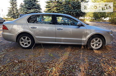 Седан Skoda Superb 2009 в Луцке