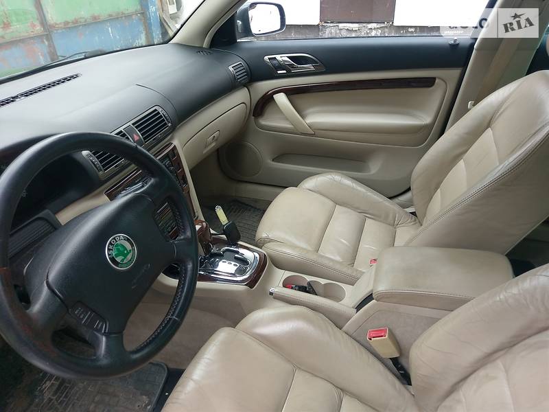 Седан Skoda Superb 2005 в Києві