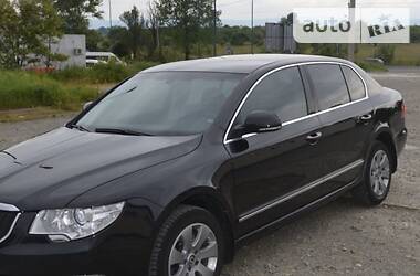 Седан Skoda Superb 2010 в 