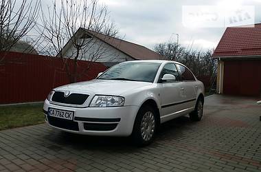 Седан Skoda Superb 2006 в Смеле