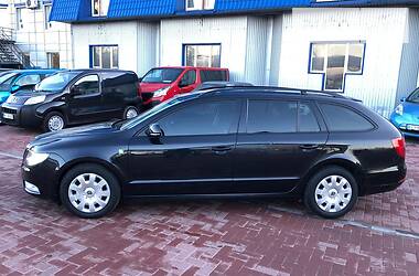 Універсал Skoda Superb 2011 в 