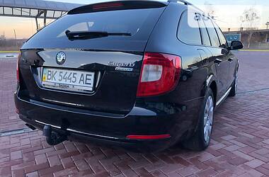 Універсал Skoda Superb 2011 в 