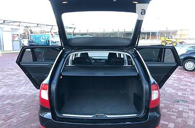 Універсал Skoda Superb 2011 в 
