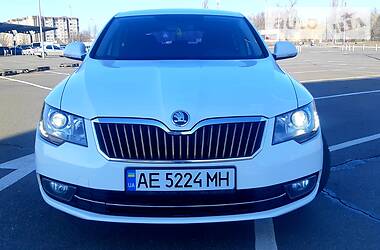 Лифтбек Skoda Superb 2014 в Кривом Роге