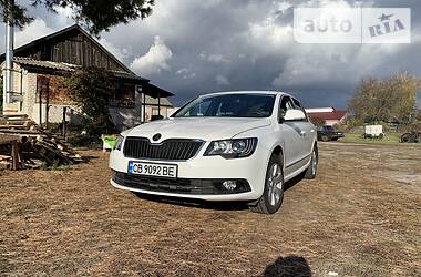 Хетчбек Skoda Superb 2014 в Коропі