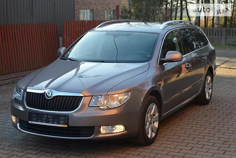 Skoda Superb 2011