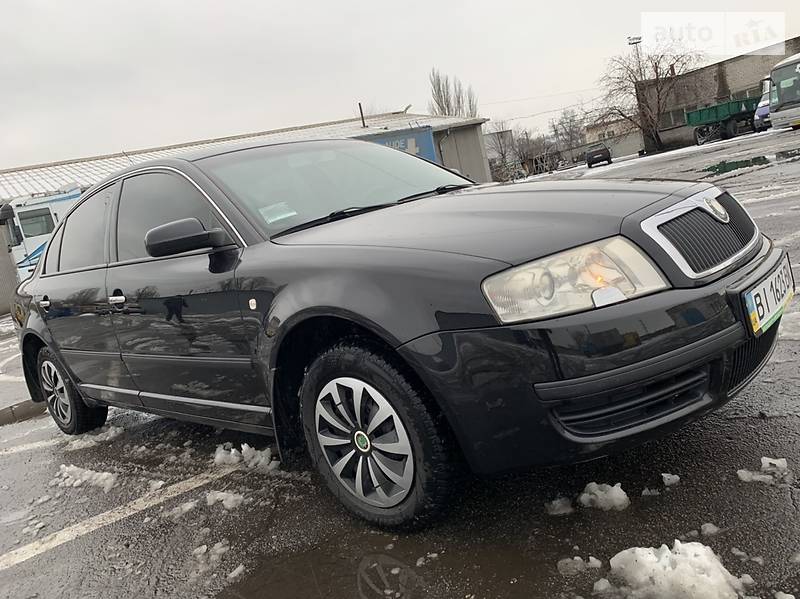 Седан Skoda Superb 2006 в Горішніх Плавнях